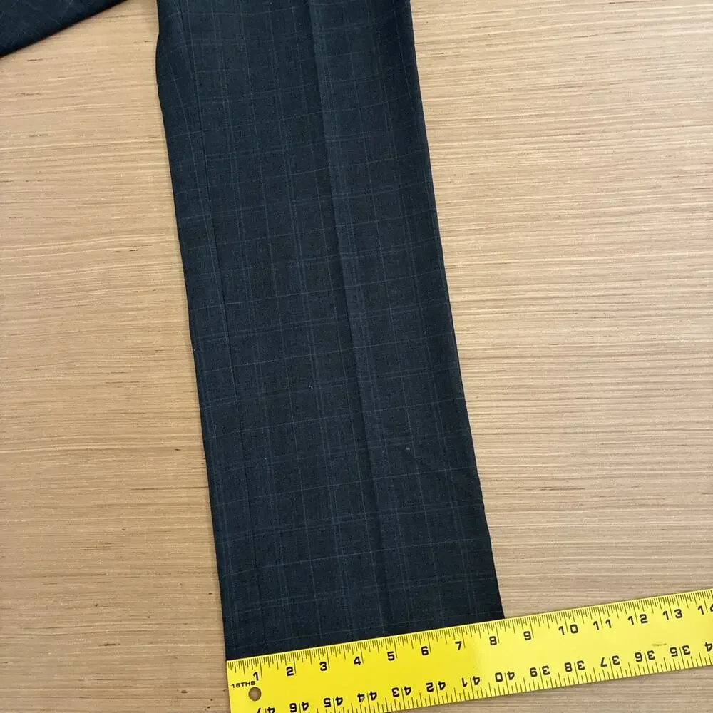 Tommy Hilfiger Men's Size 32x32 Tailored Trim Fit 100% Worsted Wool Dress Pants